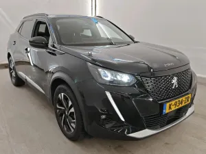Peugeot 2008 1.5 HDI Allure 2021