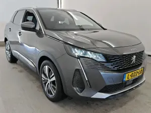 Peugeot 3008 1.2i Allure 2021