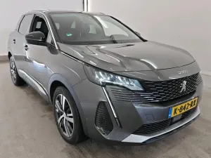 Peugeot 3008 1.2i Allure 2021