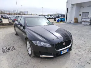 Jaguar XF 2.0d Prestige 2016