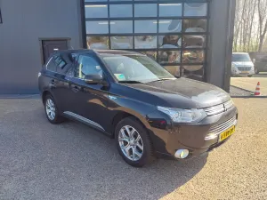 Mitsubishi Outlander 2.0 InStyle 2013