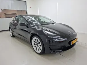 Tesla Model 3 60 kWh 2023