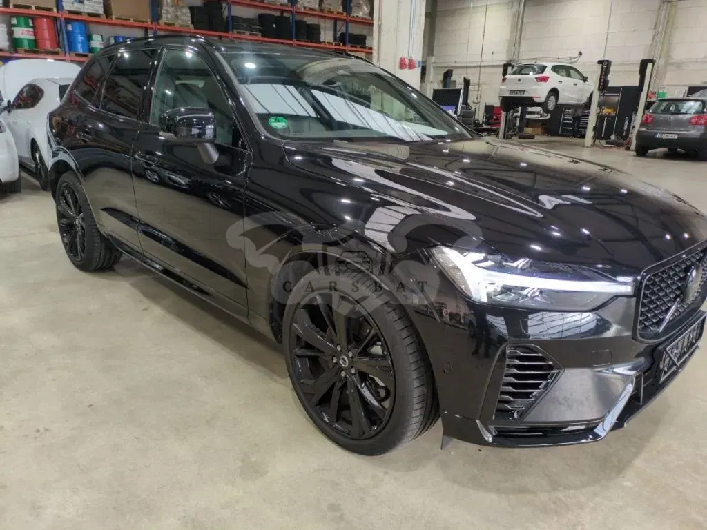 Volvo XC60 Plus 2025