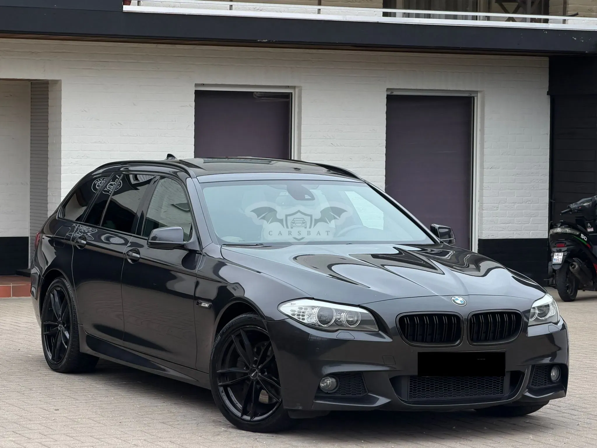 BMW 5 Series Touring 535d M-Pack 2011