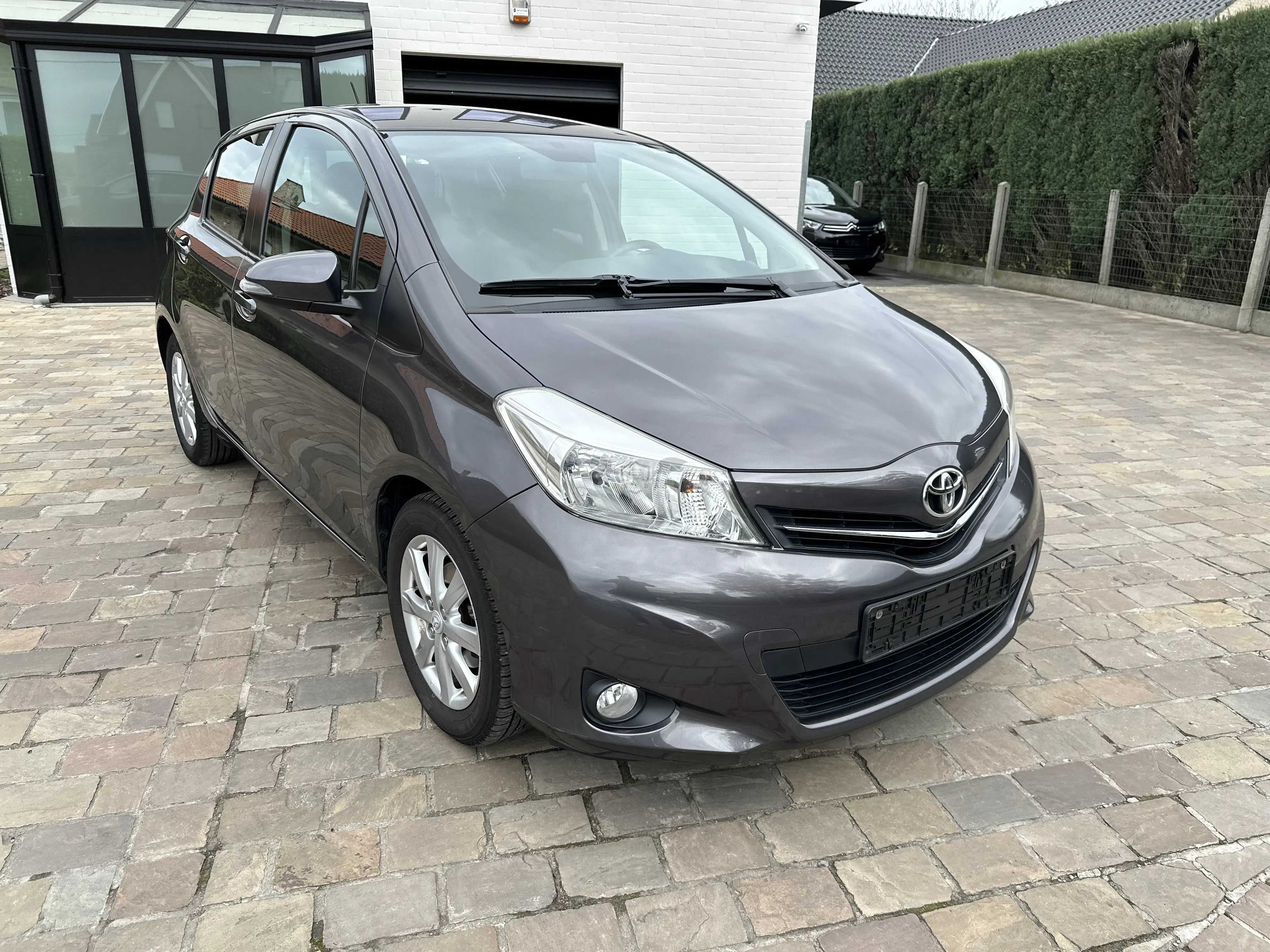 Toyota Yaris 1.3 2014