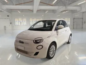 Fiat 500 e Action 2022