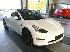 Tesla Model 3 Long Range 2021