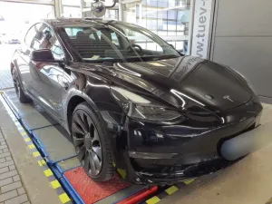 Tesla Model 3 Long Range Performance 2022