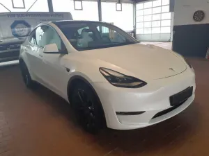 Tesla Model Y Long Range 2023