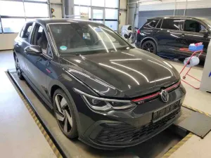 Volkswagen Golf GTI 2.0 TSI 2024