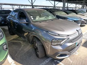 Citroën C4 1.2i Shine 2023