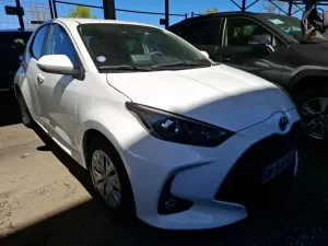 Toyota Yaris 1.5 Dynamic Business 2023