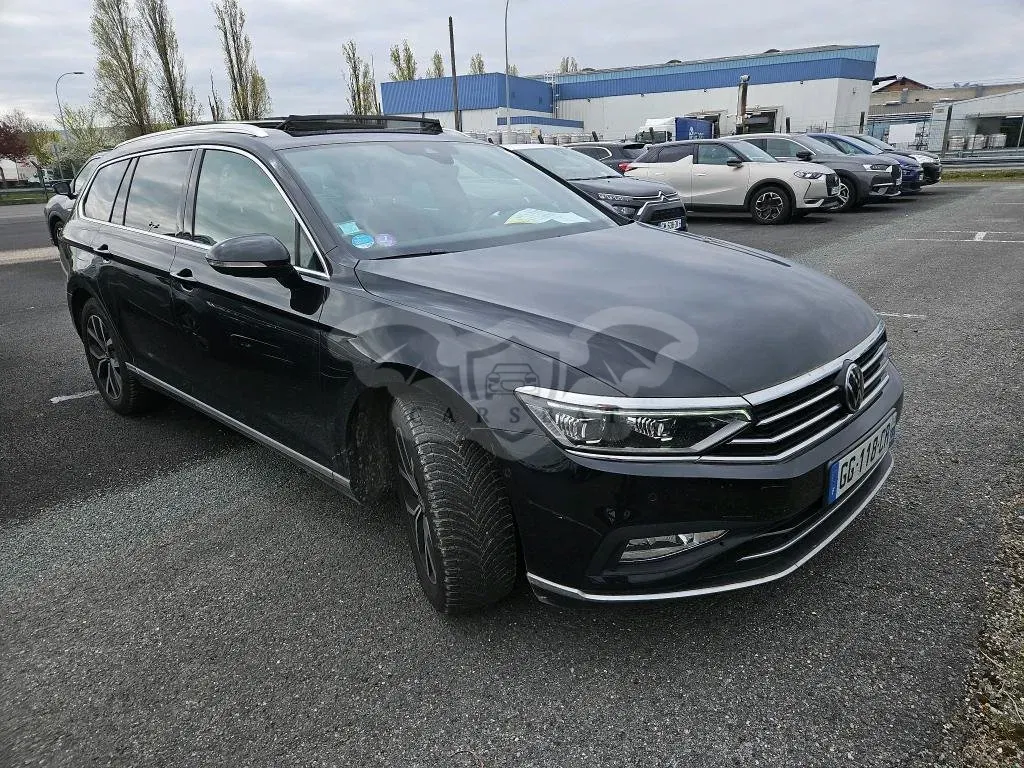 Volkswagen Passat Variant Elegance 2022