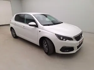 Peugeot 308 1.2i 2021