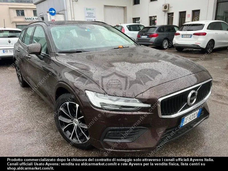 Volvo V60 B4 Momentum Business 2021