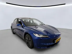 Tesla Model 3 60 kWh 2024