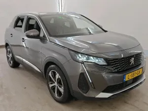 Peugeot 3008 1.2i Allure 2021