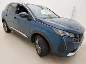 Peugeot 3008 1.2i Allure 2021