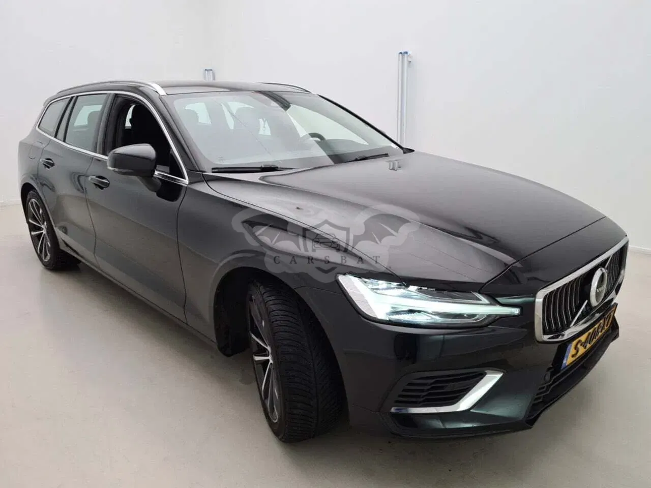 Volvo V60 T6 Essential 2023