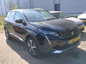 Peugeot 3008 1.2i Allure 2021