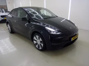 Tesla Model Y Long Range 2024