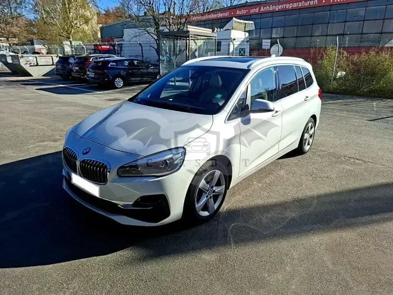 BMW 2 Series 220d Luxury 2022