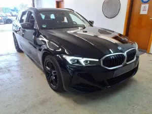 BMW 3 Series 330e 2022