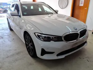 BMW 3 Series 320e 2021