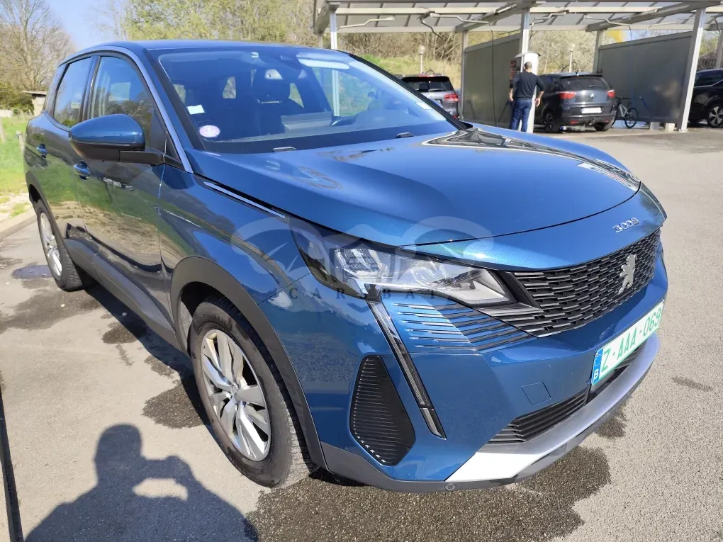 Peugeot 3008 1.2i Active Business 2020