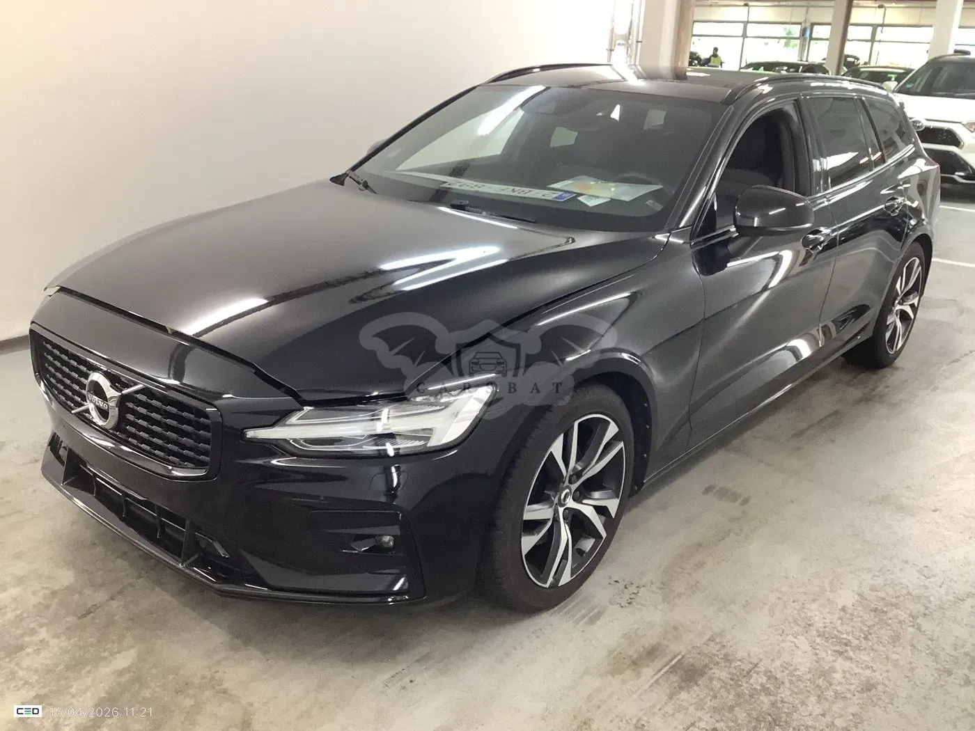 Volvo V60 B3 R-Design 2021