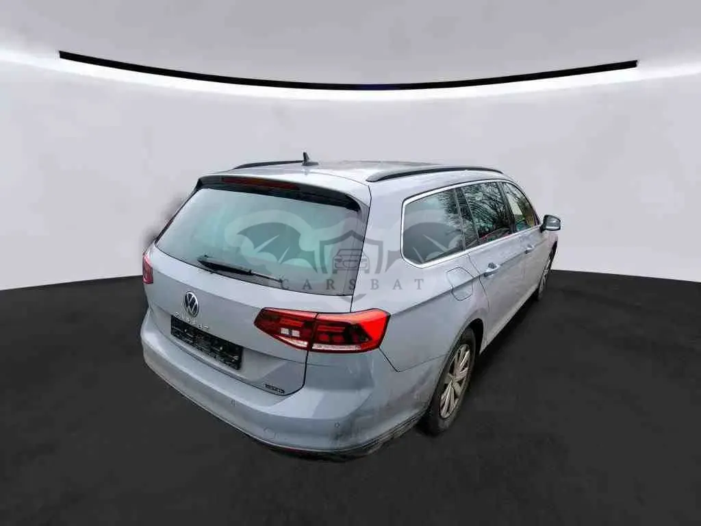 Volkswagen Passat 2.0 2022