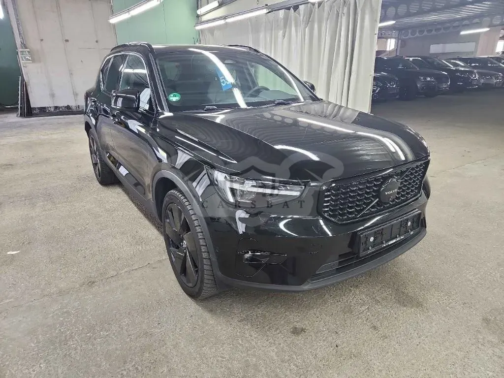 Volvo XC40 Plus 2025