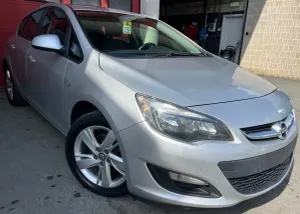Opel Astra 1.7 CDTI 2013