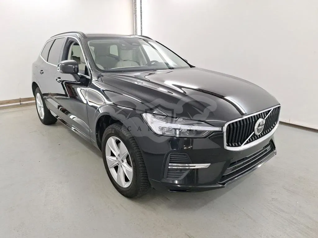 Volvo XC60 2.0 B4 Momentum Pro 2022