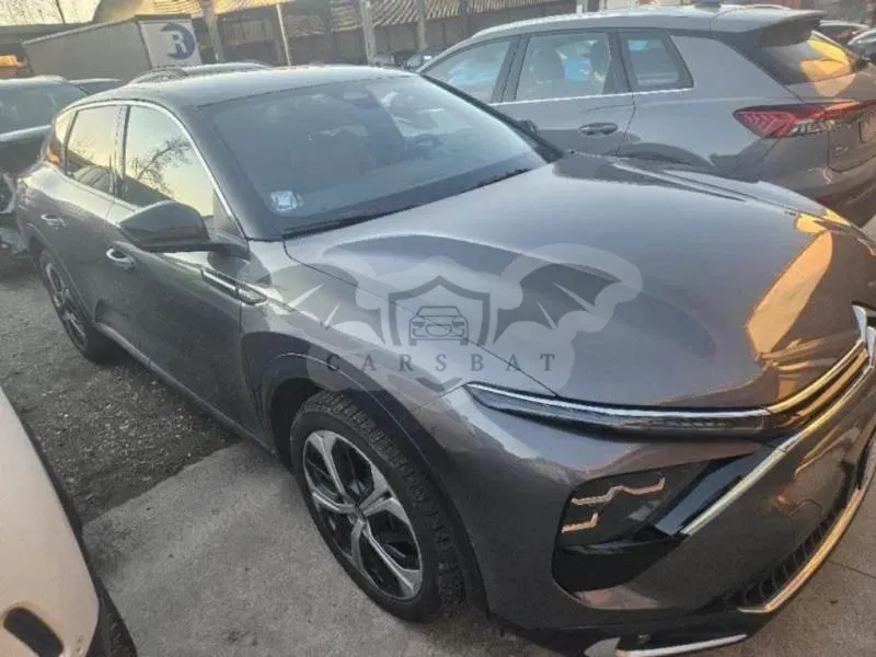 Citroën C5 X 1.6 Feel 2023