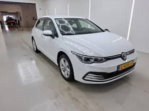 Volkswagen Golf 1.0 eTSI Life Business 2021