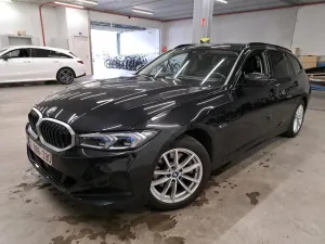 BMW 3 Series Touring 320e 2023