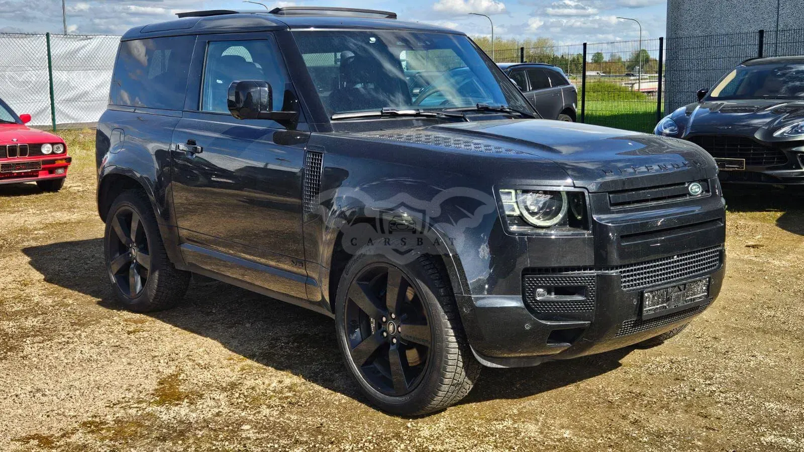 Land Rover Defender 2023