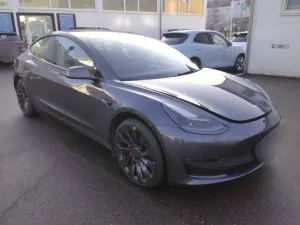 Tesla Model 3 Long Range Performance 2021