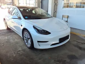 Tesla Model 3 Standard Range Plus 2022