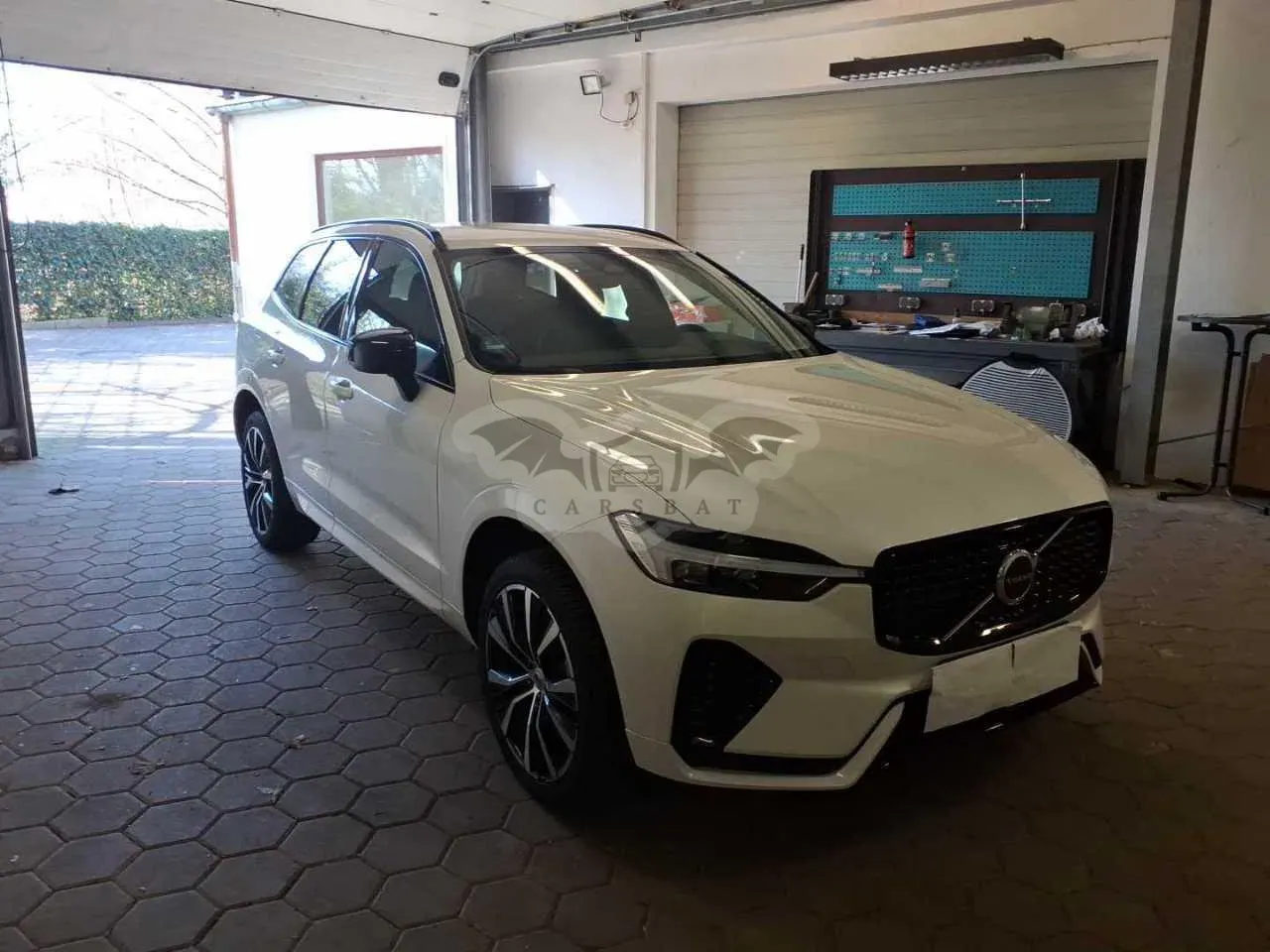 Volvo XC60 Plus Dark 2024