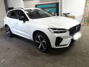 Volvo XC60 Plus Dark 2024