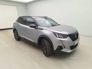 Peugeot 2008 1.2i GT 2021