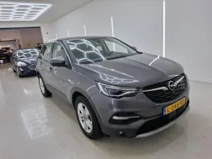Opel Grandland 1.2 Elegance 2021