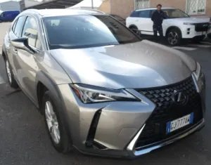 Lexus UX 250h Business 2022