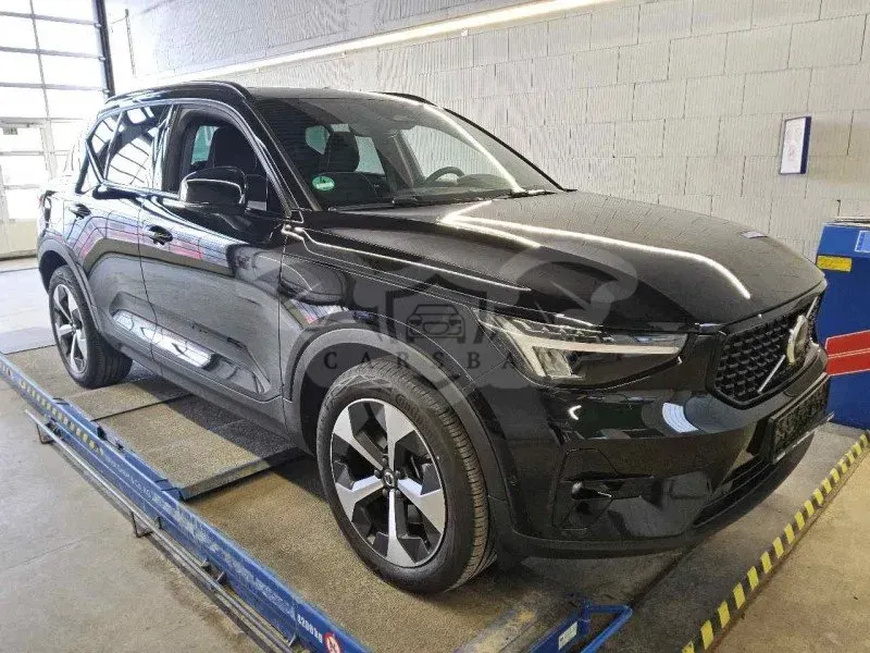 Volvo XC40 2023