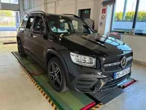 Mercedes-Benz GLB 2023
