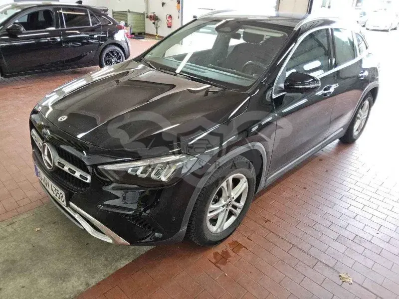 Mercedes-Benz GLA 2025