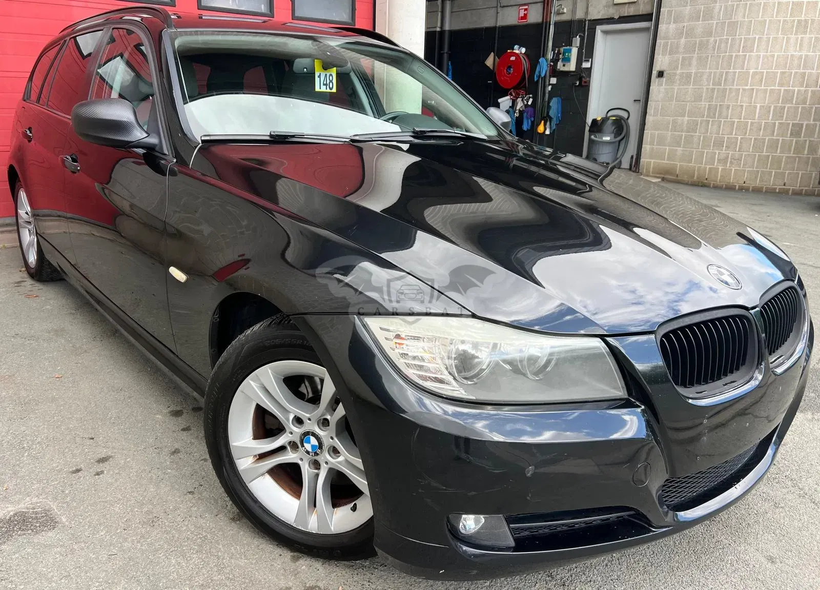 BMW 3 Series 318d 2011