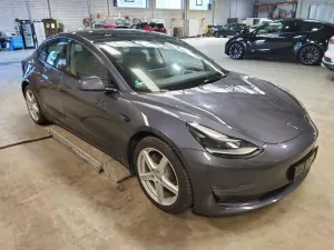 Tesla Model 3 Long Range 2022